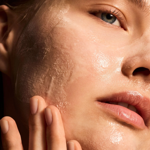 iS Clinical Warming Honey Cleanser